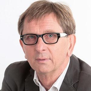 Porträtfoto von Prof. Dr. Ewald Feyerer